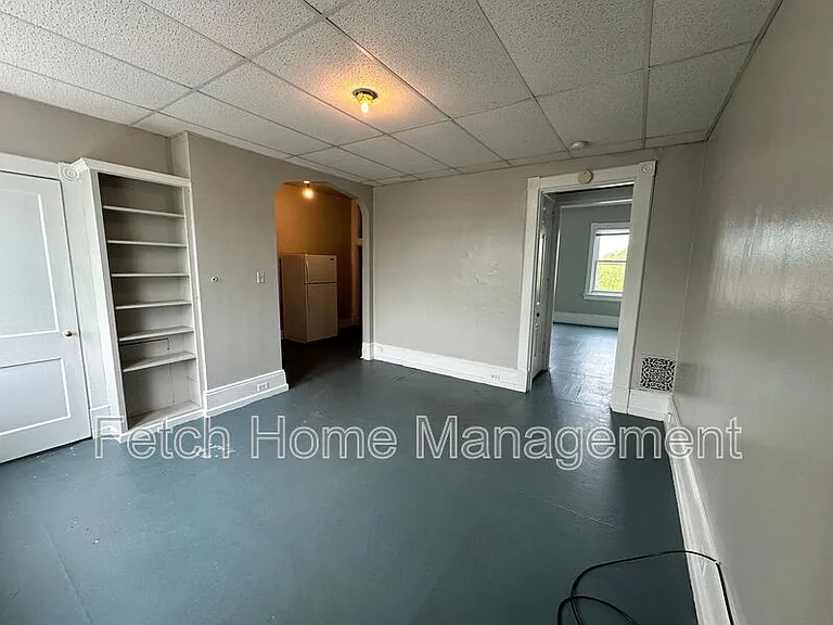 115 S 10th St #3 — Photo 11
