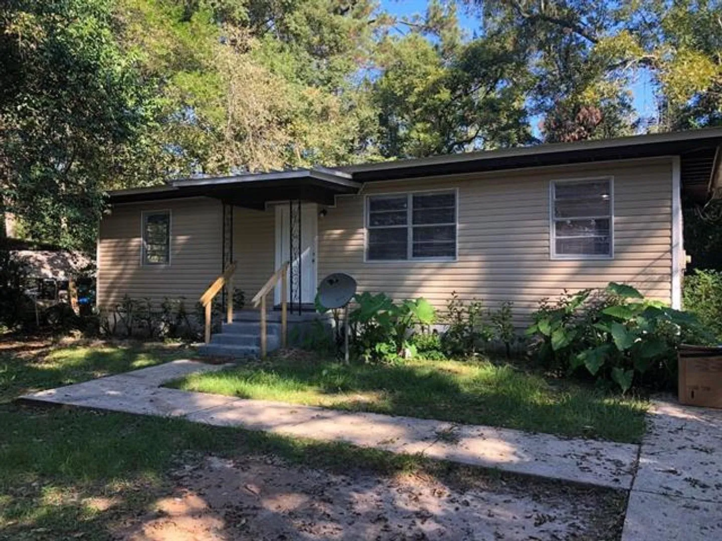 1720 Pepper Street — Photo 1