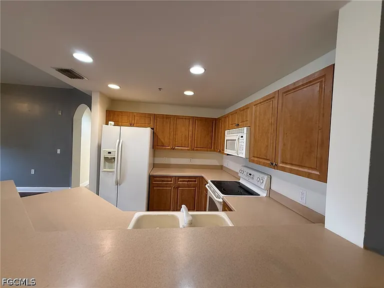3957 Pomodoro Cir #301 — Photo 13