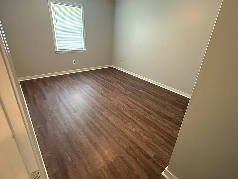 35 Meadowoods Ter — Photo 12