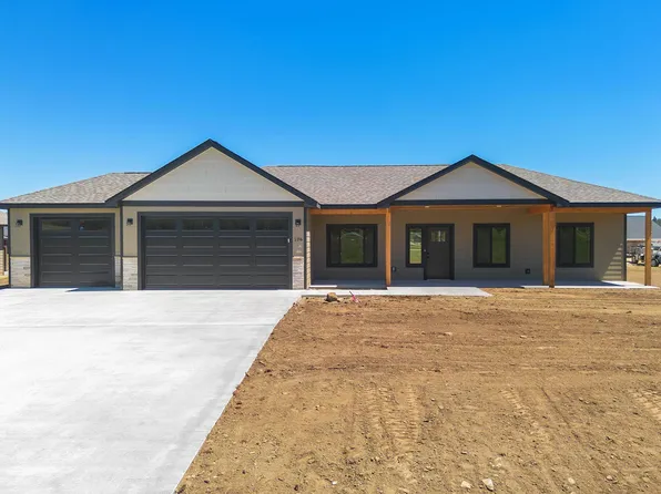 106 Stone Hill Dr, Custer, SD 57730