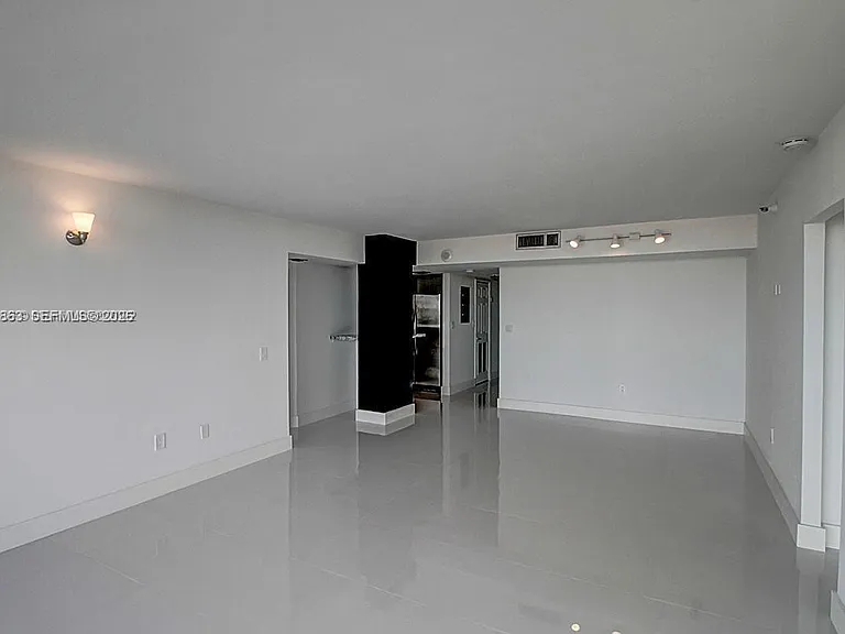 20505 E Country Club Dr #1931 — Photo 2