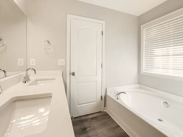 8074 Colton Creek Way — Photo 12