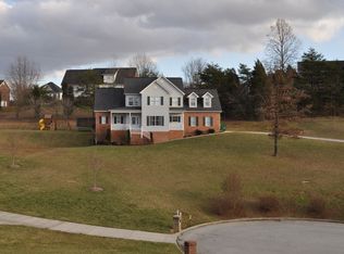 712 Sugarwood Ct, Blountville, TN 37617