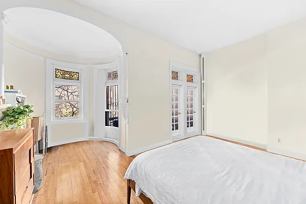 Rented by Corcoran | media 20