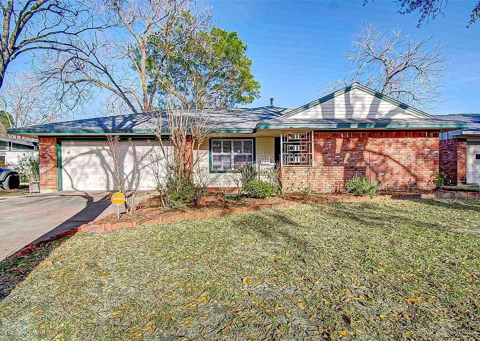1st image of 1426 Wisterwood Dr