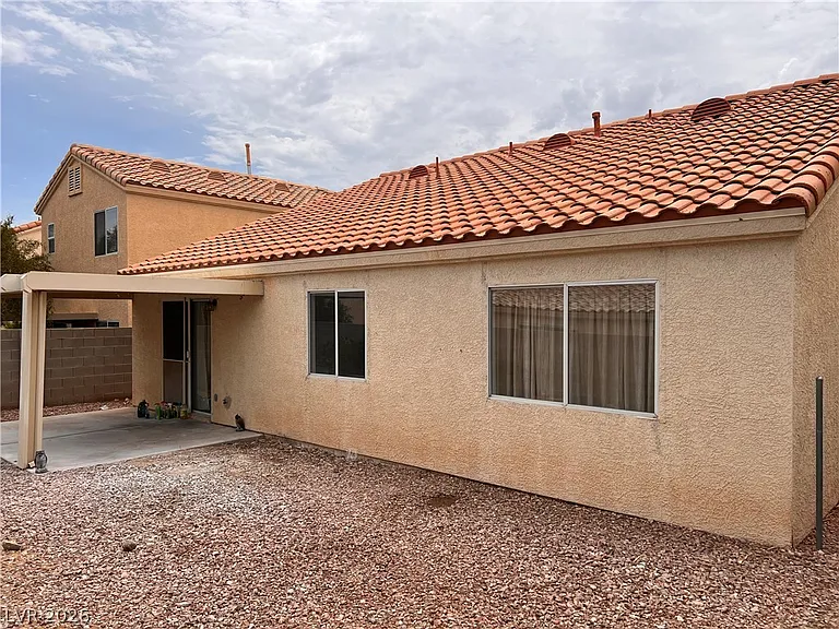 9316 Mountain Range Ave — Photo 15