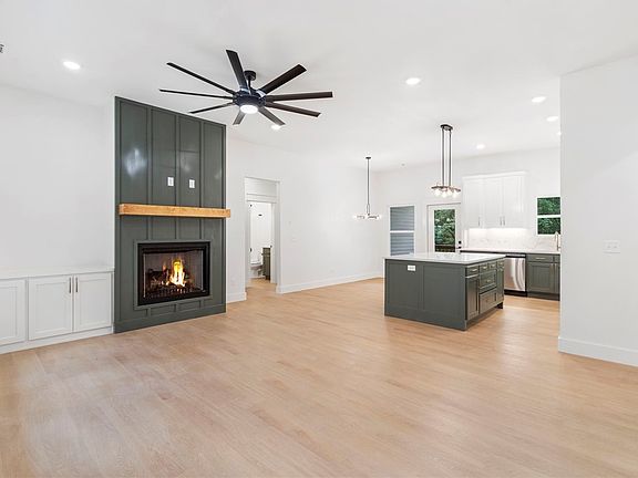 2nd image of 29 New Abbey Dr
