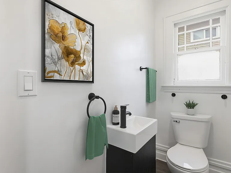 808 Vine St #2 — Photo 7