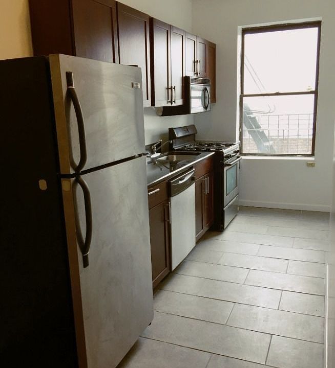 1st image of 2357 31st Dr APT 4H