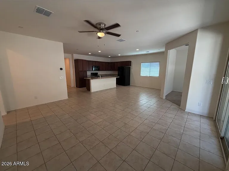 21144 W Cypress St — Photo 9