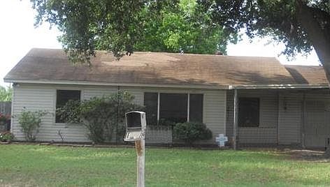 2nd image of 213 W Helgra St