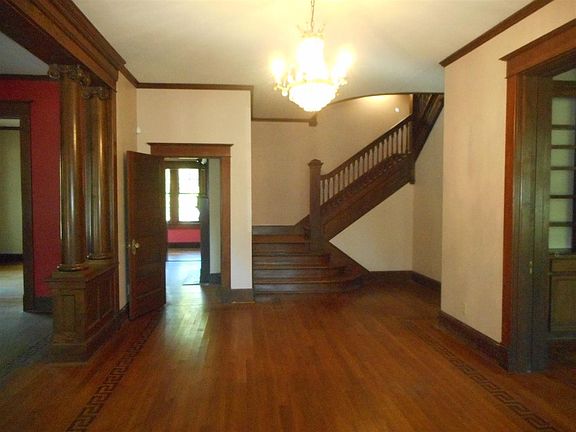 2nd image of 1716 N Parkway Ave
