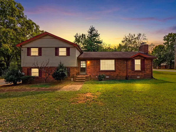 215 Brookside Dr, Old Hickory, TN 37138