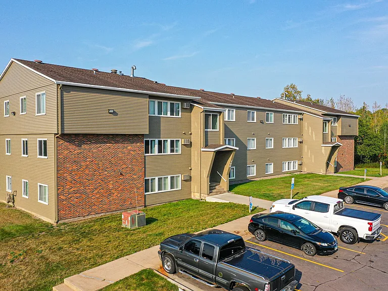 Eastview Apartments — Photo 6