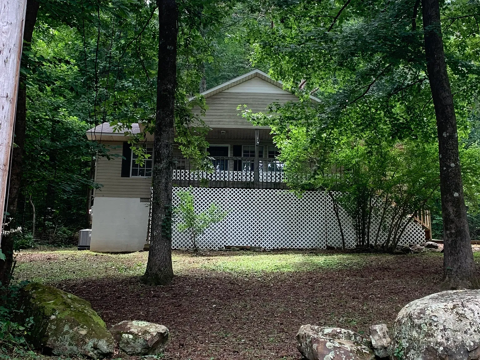 3 bed, 1248 sqft, $1,450 — Photo 1