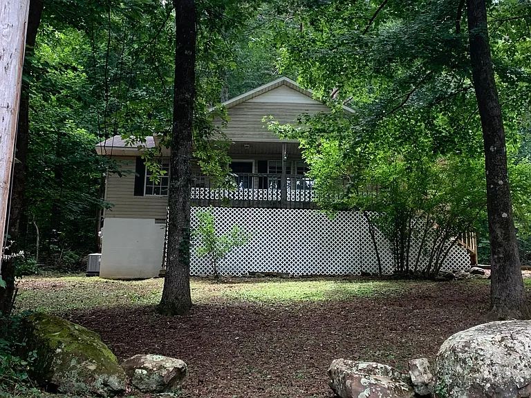 55 Poplar Ln — Photo 1