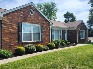 2300 Ravenview Rd, Lutherville Timonium, MD 21093