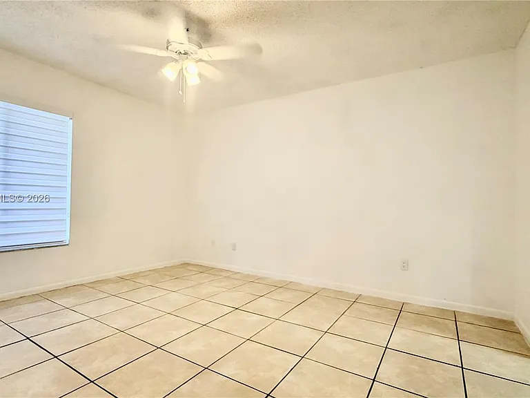 8615 NW 8th St #421 — Photo 17