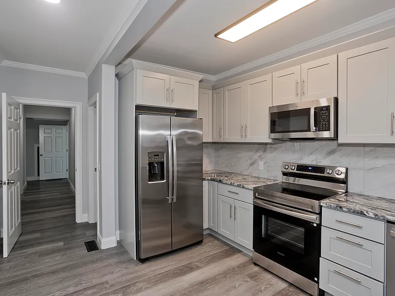 28 Union St #1 — Photo 2