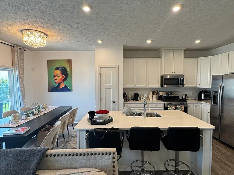 153 Topsail Dr — Photo 3