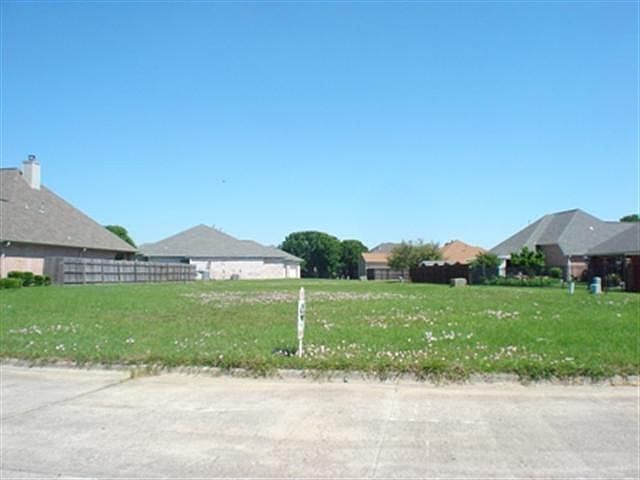 2nd image of 7911 Greenhill Dr