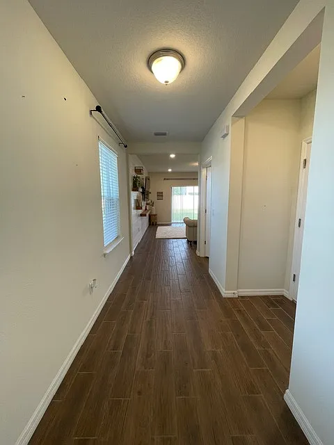 4 bed, 2.5 bath, 2254 sqft, $2,975 — Photo 3