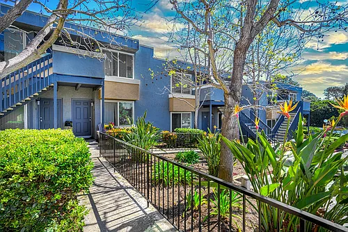 Point Loma Bay Apartments | Coastal Living Near the Beach Photo 1
