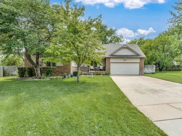 937 W Cedarwood Ct, Andover, KS 67002