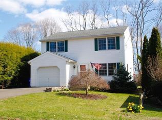 2 Lenox Ave, Norwalk, CT 06854