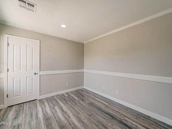 5th image of 928 W DESERT HILLS Drive