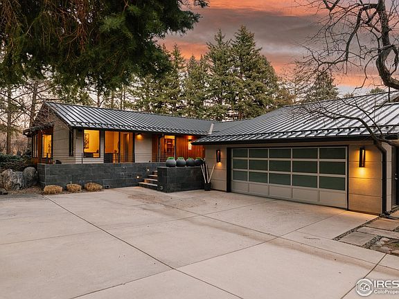 3rd image of 503 Kalmia Ave
