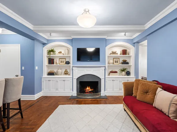 7 East 85th Street image 1 of 8