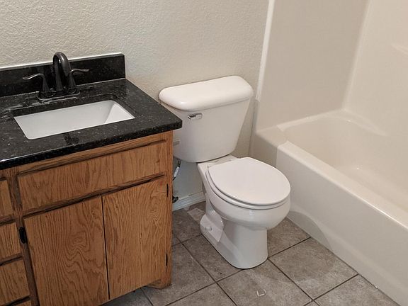 4th image of 204 S 11th Ave APT C
