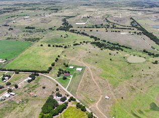 4948 Woodard Ave, Cleburne, TX 76033