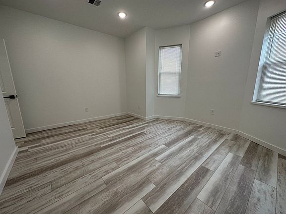 4th image of 129 S 51st St #2F