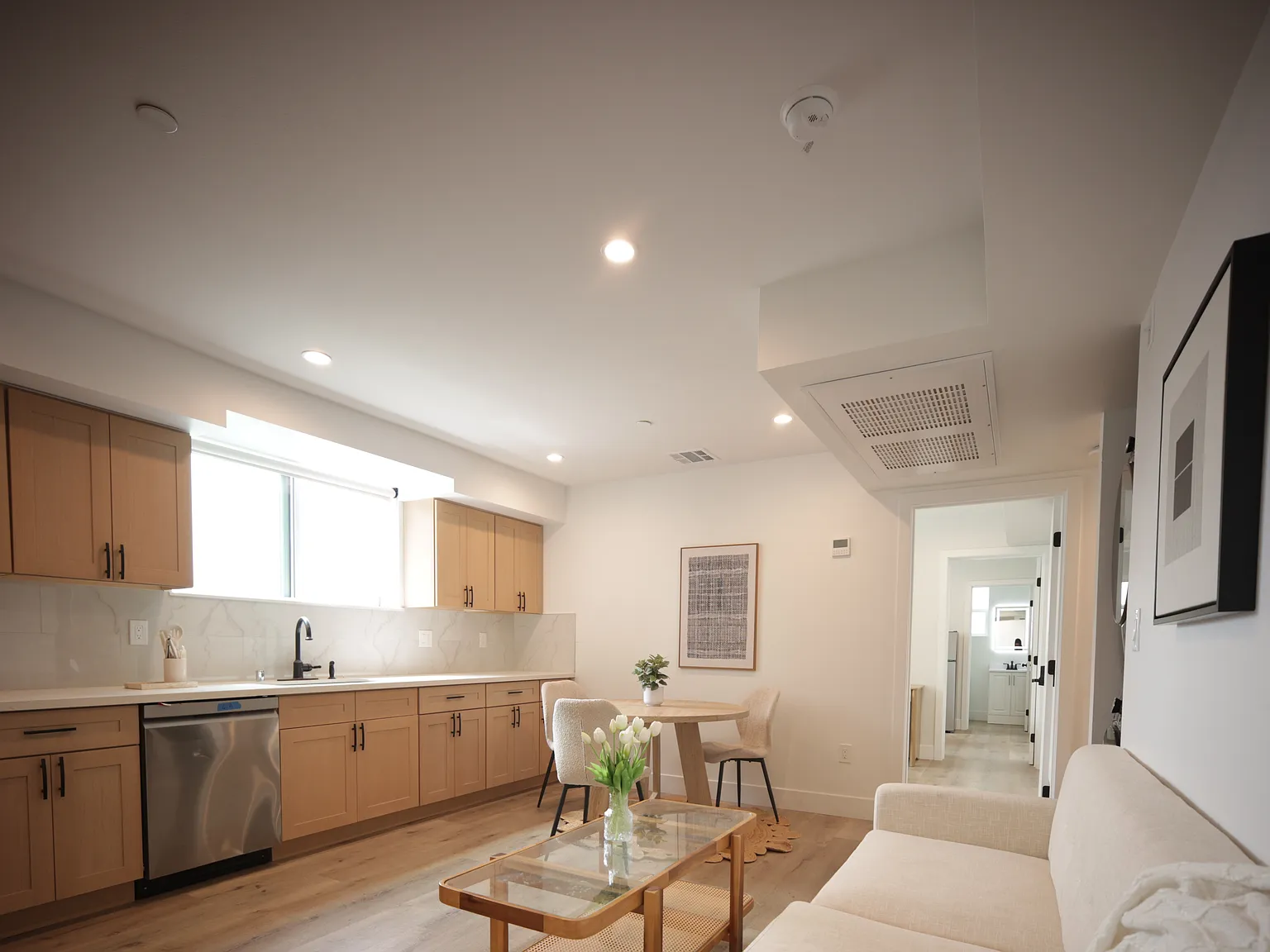 Studio, 140 sqft, $2,000 — Photo 1