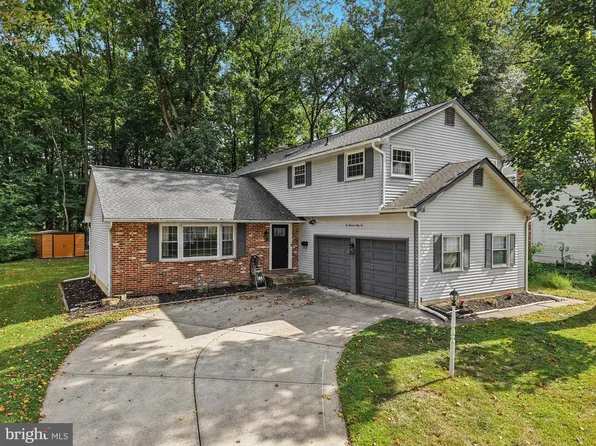 266 Saint David Dr, Mount Laurel, NJ 08054