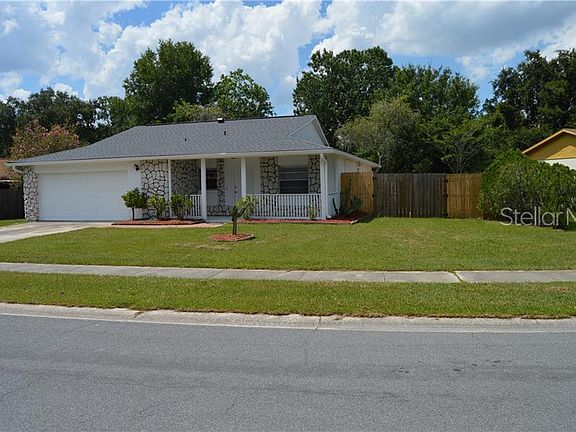 3rd image of 1411 Orchid Ln