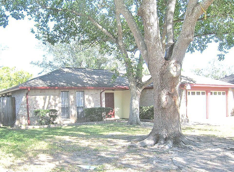 1st image of 16423 Forest Bend Ave