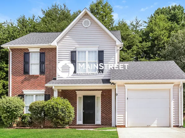 9 Mahogany Ct, Browns Summit, NC 27214