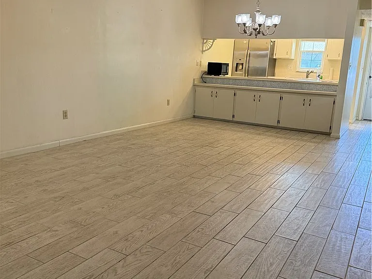 3801 Perugia Ave — Photo 5