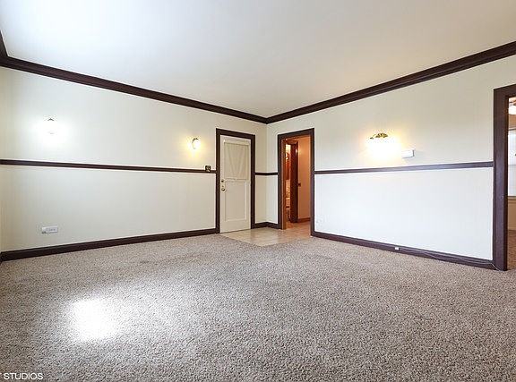 4th image of 43 N Park Ave APT D1