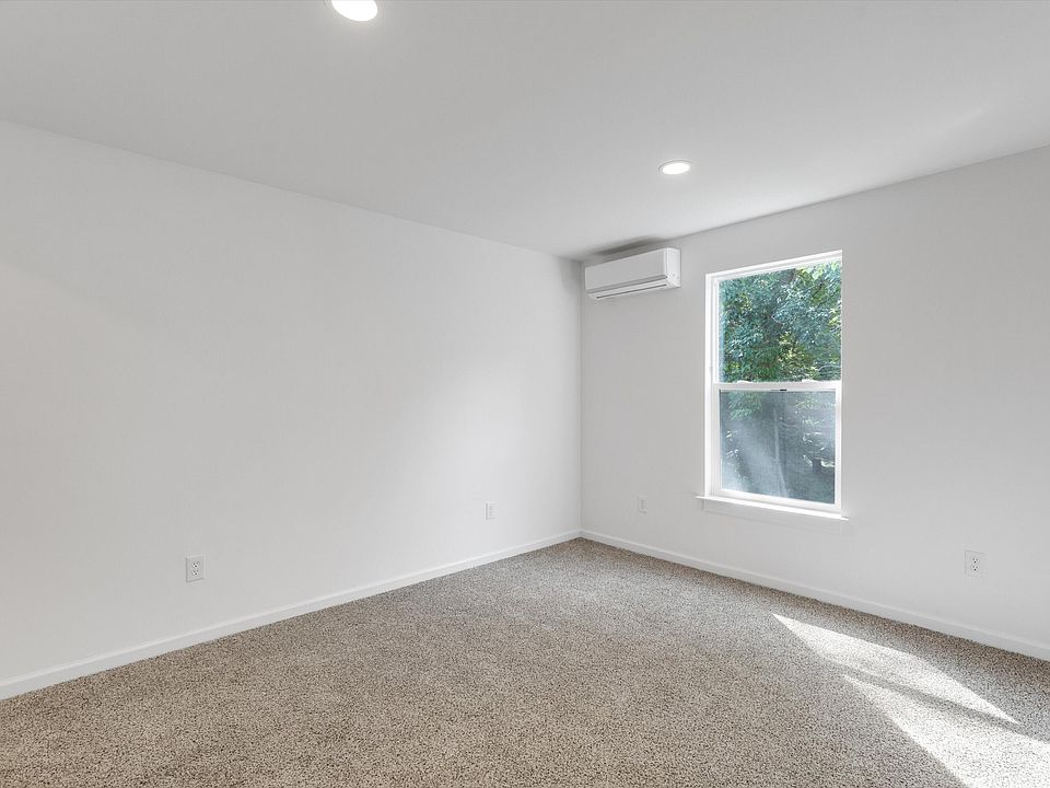 9755 Portage Trl, photo 18
