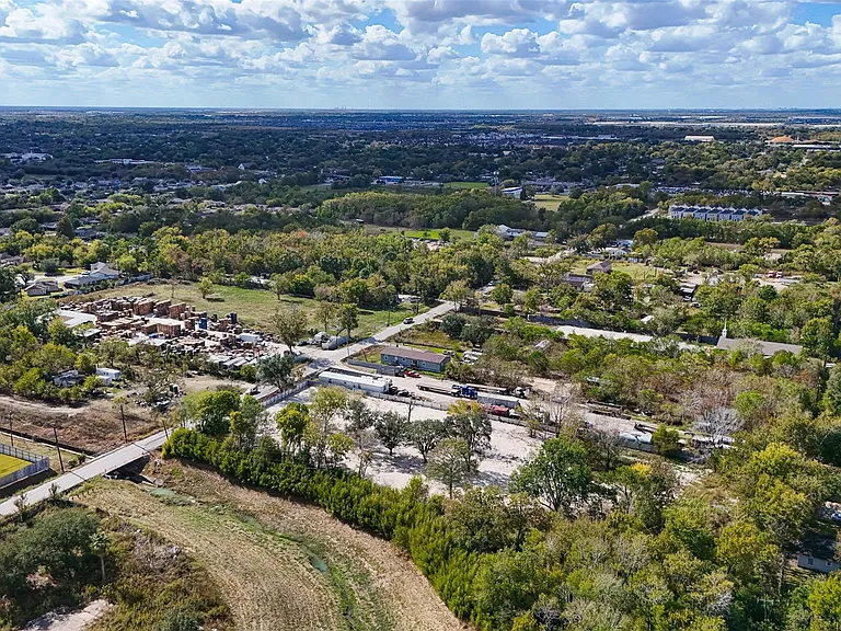 5033 S Acres Dr — Photo 13