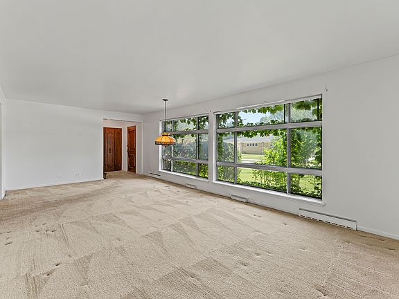 3rd image of 9701 Kedvale Ave