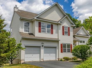 75 York Dr, Princeton, NJ 08540