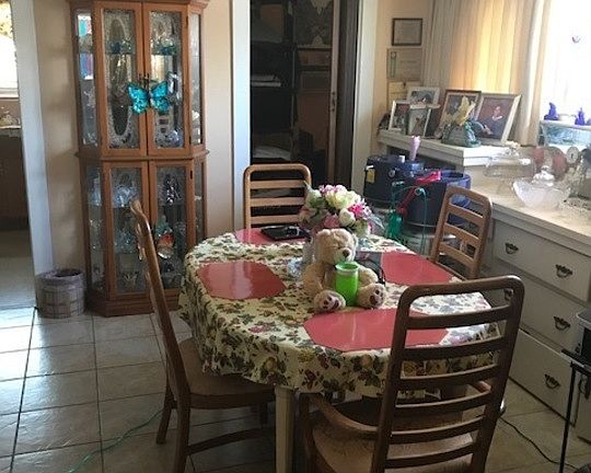 5th image of 4401 S Wilton Pl