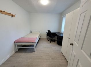 121 University Ave E #54, Waterloo, ON N2J4J1