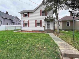 2320 18th St #A, Moline, IL 61265